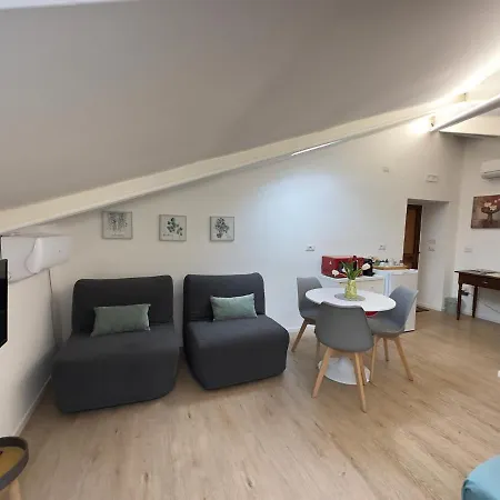 公寓 Il Cielo In Stanza 马泰拉